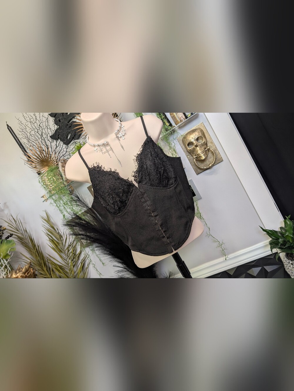 Princess Polly Black Lace Corset Crop Top sz8/MD